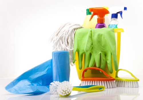 Hot water extraction carpet cleaning in a local SW5 property