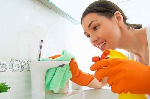 Local cleaning service for flats, homes, and small businesses in the SW5 area